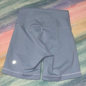 Lululemon Wunder Train High-Rise Short 6" women’s size 4